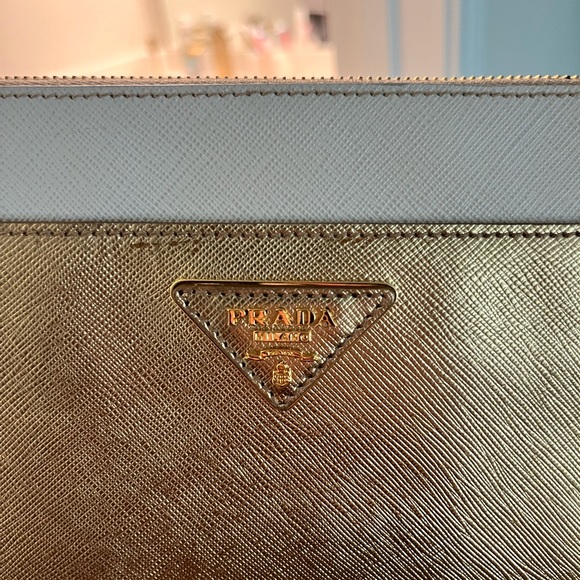 Prada gold clutch bag - Picture 13 of 16